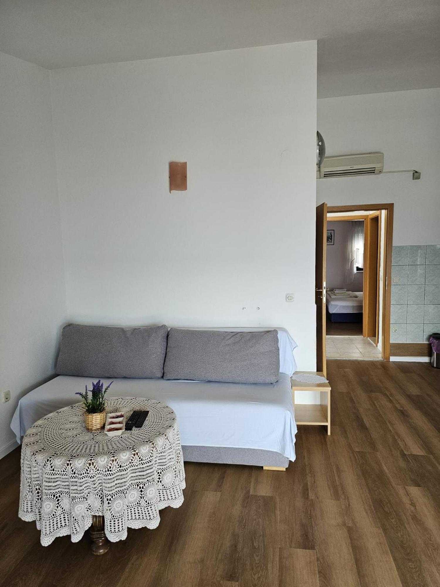 Villa Roing S Stanici Buitenkant foto